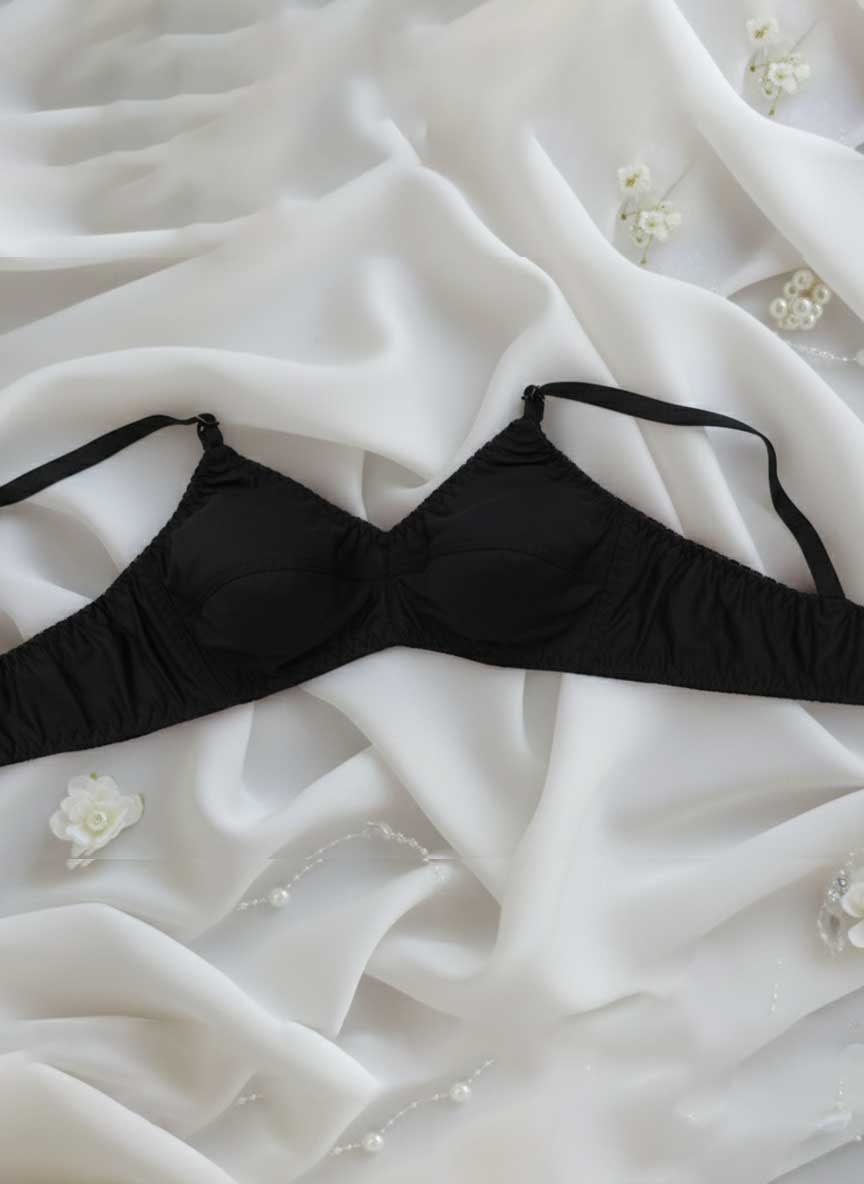 202-bold-strap-black-bra-3h