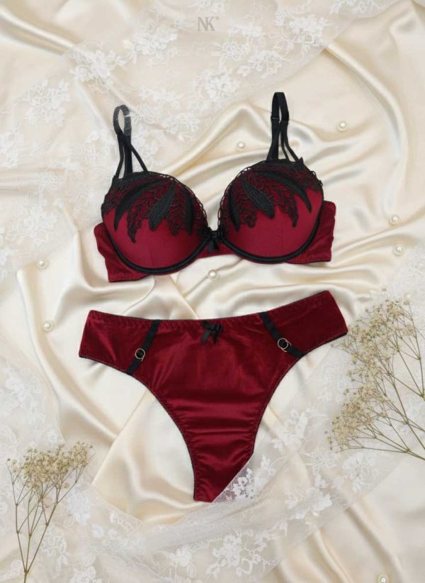 mehroon_velvet-bridle-bra-set
