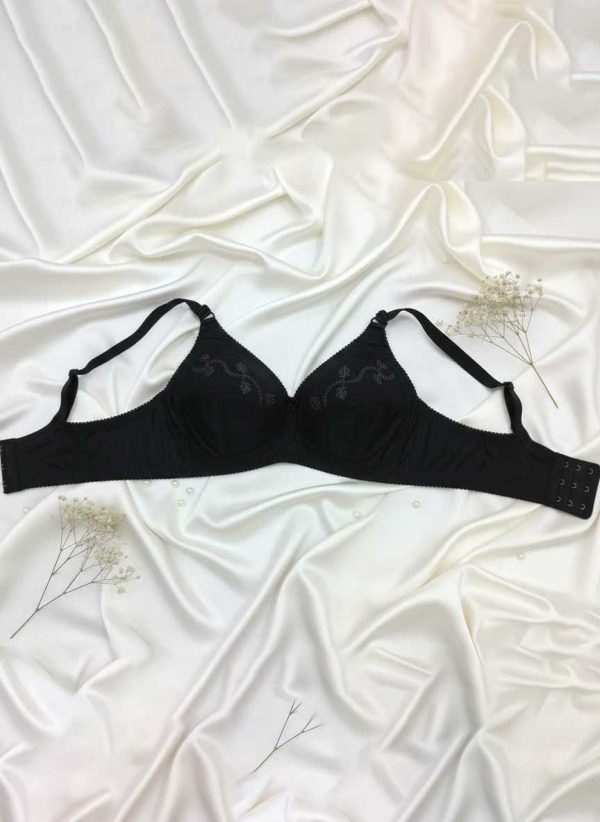 miss-world-black-emroider-braw-pk